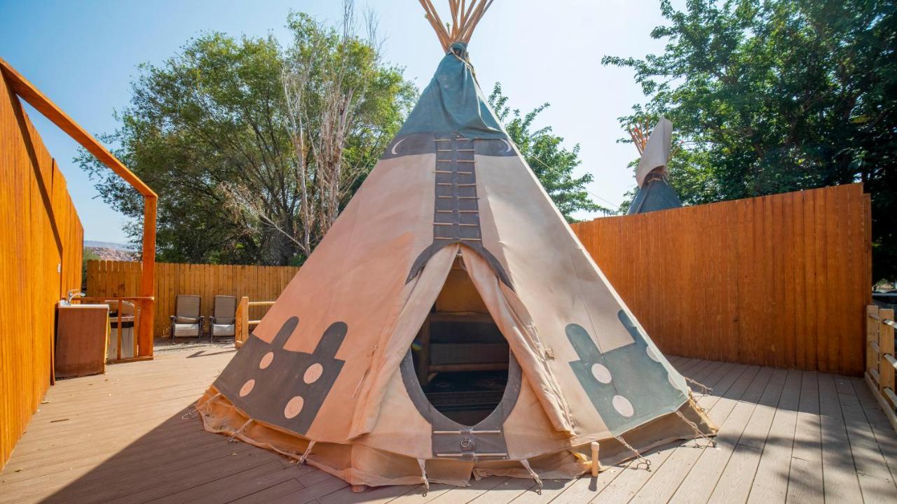 Ok Rv Park Glamping Tipi Ok56 Hotel โมอาบ ภายนอก รูปภาพ